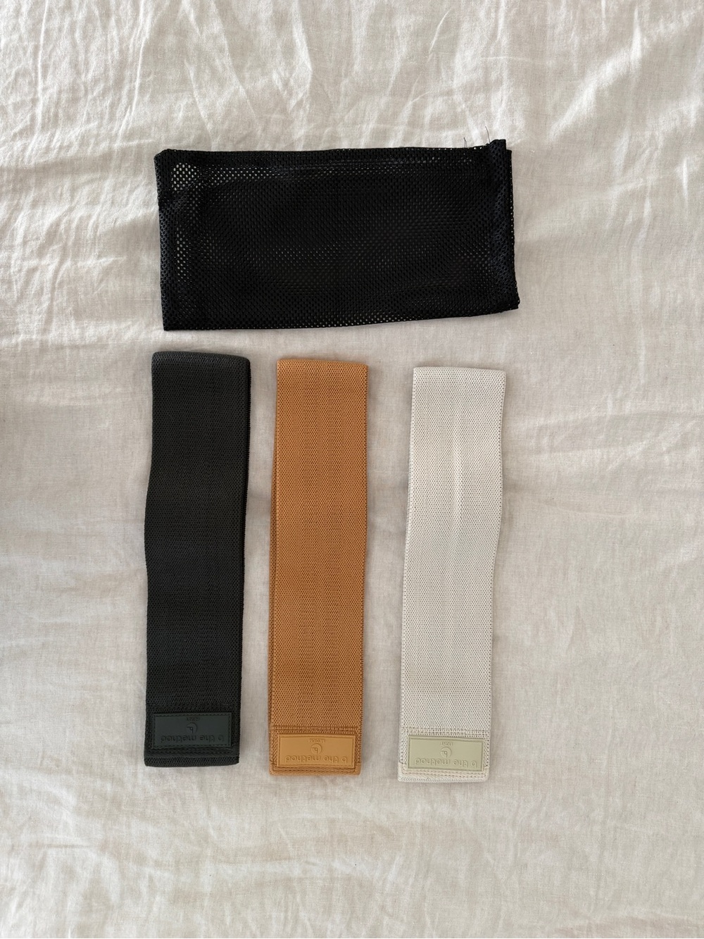 B THE METHOD Resistance Bands